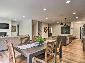 Upscale Townhome in Causeways on Gull Resort!