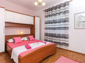 Apartments Lina - Two Bedroom Apartment With Terrace