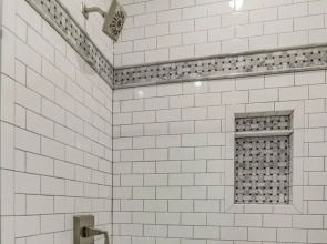 Stunning English Basement Only Steps From DMV Metro Subway Shopping Restaurants
