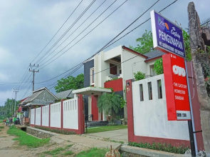 OYO 2860 The Castury Homestay Syariah