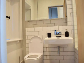Serene And Modern 2 Bedroom Cottage