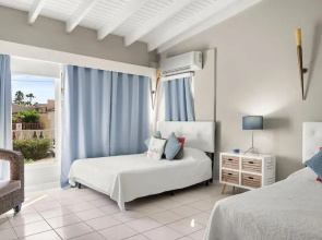 Large Villa-pool-6 Room-sleeps 14-nearby Marriott