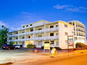 Melrose Beach Apartment