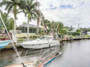 Private Pool: Waterfront Stuart Townhome!