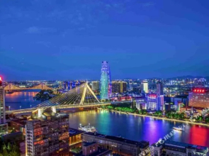 久逅主题酒店(宁波天一广场店)