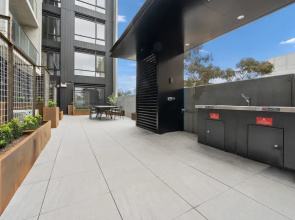 Braddon Studio With BBQ Area