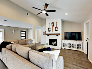 Zilker Zen - 3 Br Home