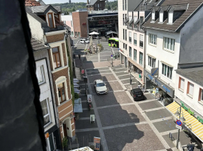 Cozy City-Center Apartment with Modern Amenities in Historic Brühl