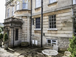 Grosvenor Villa