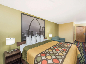 Super 8 by Wyndham Farmington