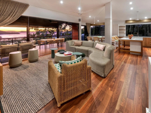 Point Blue on Hamilton Island
