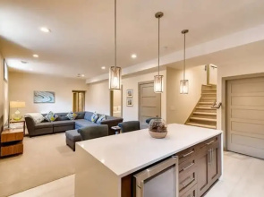 Beautiful Basement Apt Near Sloan'S Lake 2 Bd!