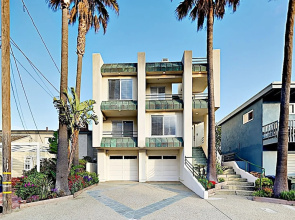 124 Oxnard - 3 Br Home