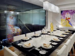 Mövenpick Jumeirah Lakes Towers Hotel