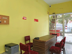 The Palms Resort By OYO Rooms