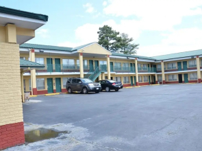 Americas Best Value Inn - Stuttgart