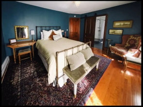 Burdett House Bed & Breakfast