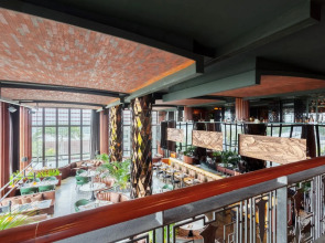 Double-Six Luxury Hotel