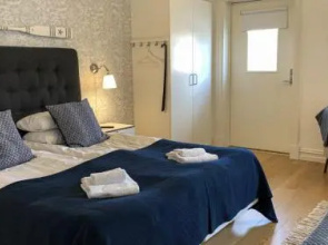 Hotell Villa Lönndal B&B