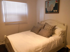 1 BR Prime Location In City