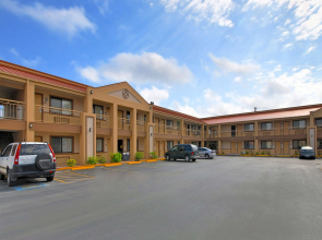 Americas Best Value Inn Kingsville