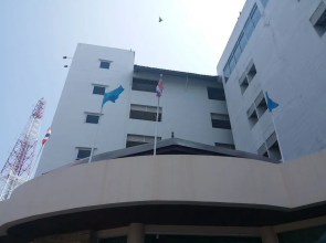 Grand Leo Hotel