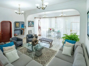 Alberca Privada Jardín y Garage para 8