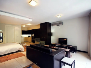 Cosy Studio in Camps Bay