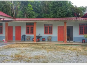 OYO Home 90335 Merkang Guesthouse