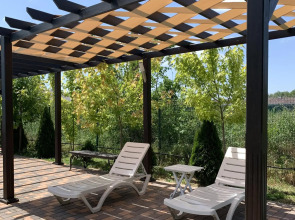 Азов Холидей