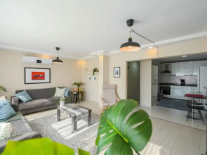 Missafir Stylish Flat Near Hadrian s Gate