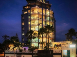 Komune - Gold Coast