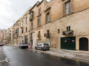 1 Bedroom Heritage Apartment