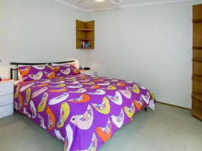 Cara Nobbys Beach 11 Wesley Avenue