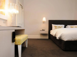 5 Rooms At The Stirling Hotel