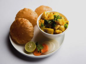 Super Townhouse Oak Sarusajai Stadium