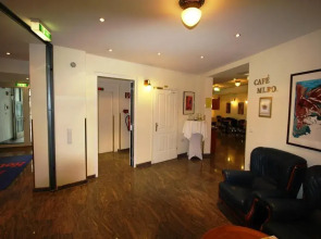 SUITE HOTEL 900m ZUR OPER