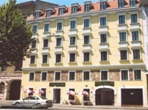 SUITE HOTEL 900m ZUR OPER