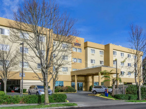 Comfort Inn & Suites Seattle North
