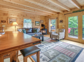 Updated Log Cabin Near Story Land & Diana's Baths!