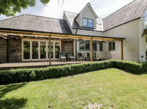 Innisfallen House