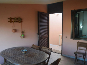 Apartment in the center of San Teodoro, 5 minutes walk from the center and 5 minutes walk from the C-Appartamento degli Ulivi
