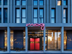 Moxy Bern Expo