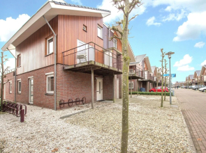 Nice apartment with dishwasher, close to Amsterdam