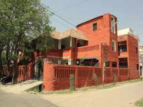 OYO 8472 Gomti Nagar