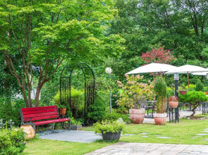 Vivaldi white house in vally