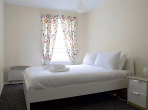 1 Bedroom Flat In Old Town