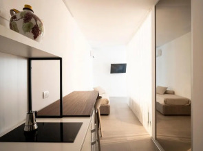 Alkamuri Posh Hotel Spa - 104 Suite Deluxe