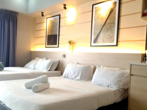 Aeropod 2 Queen Bed Near Airport & KK city Free Parking Netflix