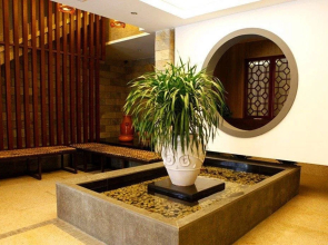 Seasons Hotel